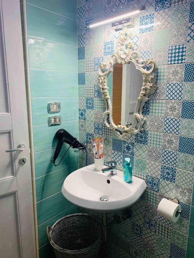 Dimora Napoli Centrale Apartment Luaran gambar
