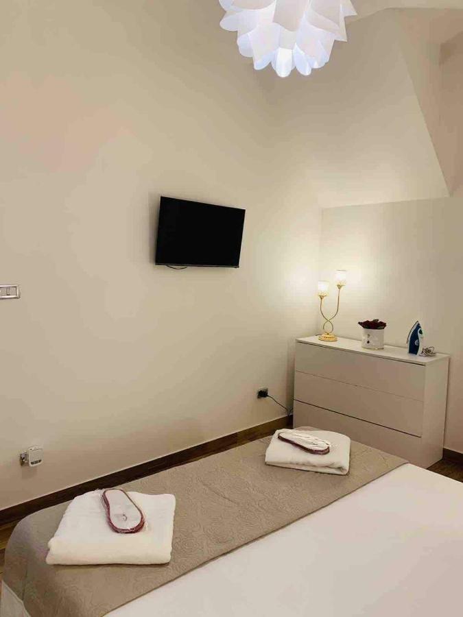 Dimora Napoli Centrale Apartment Luaran gambar